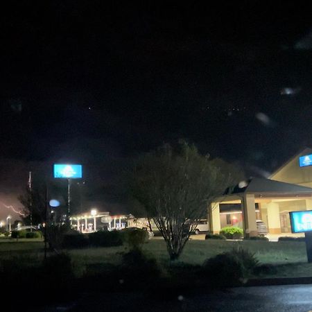 Pinckneyville Inn And Suites Экстерьер фото