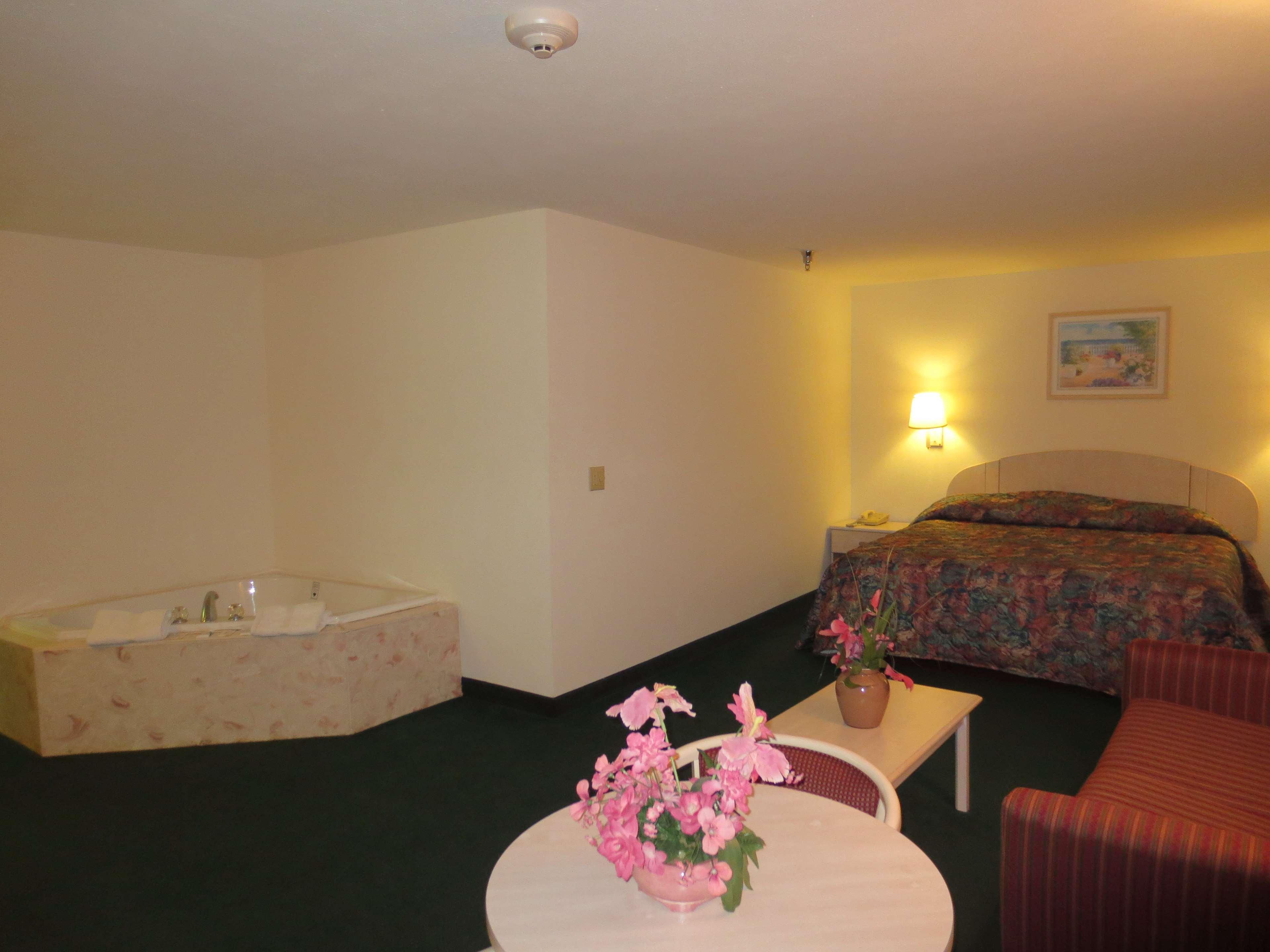 Pinckneyville Inn And Suites Экстерьер фото