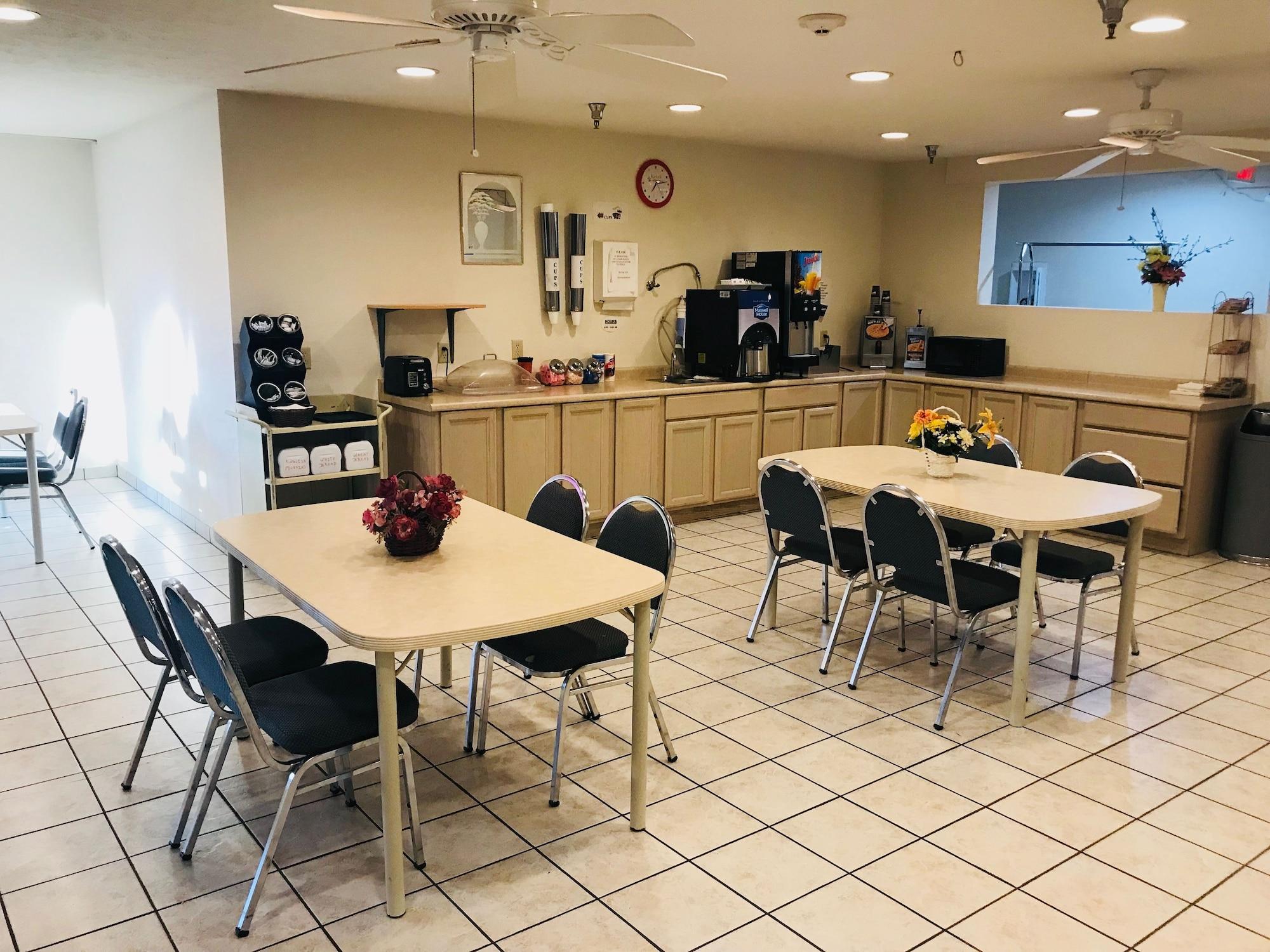 Pinckneyville Inn And Suites Экстерьер фото