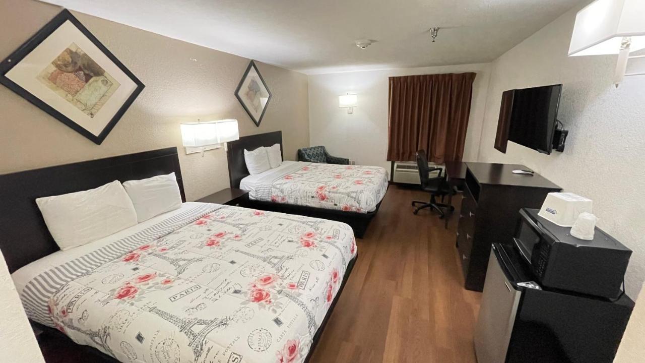 Pinckneyville Inn And Suites Экстерьер фото