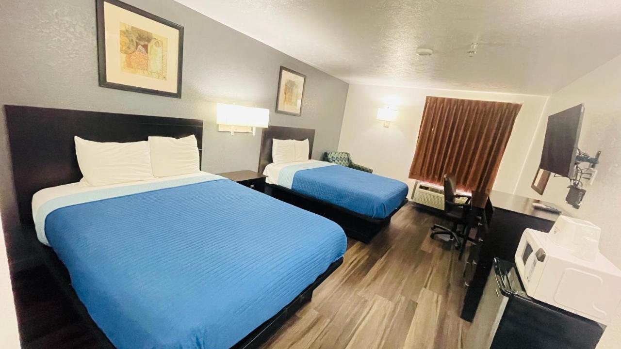 Pinckneyville Inn And Suites Экстерьер фото