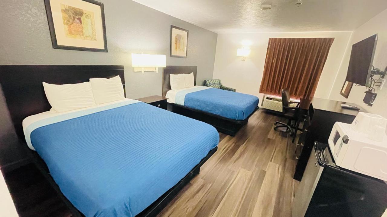 Pinckneyville Inn And Suites Экстерьер фото