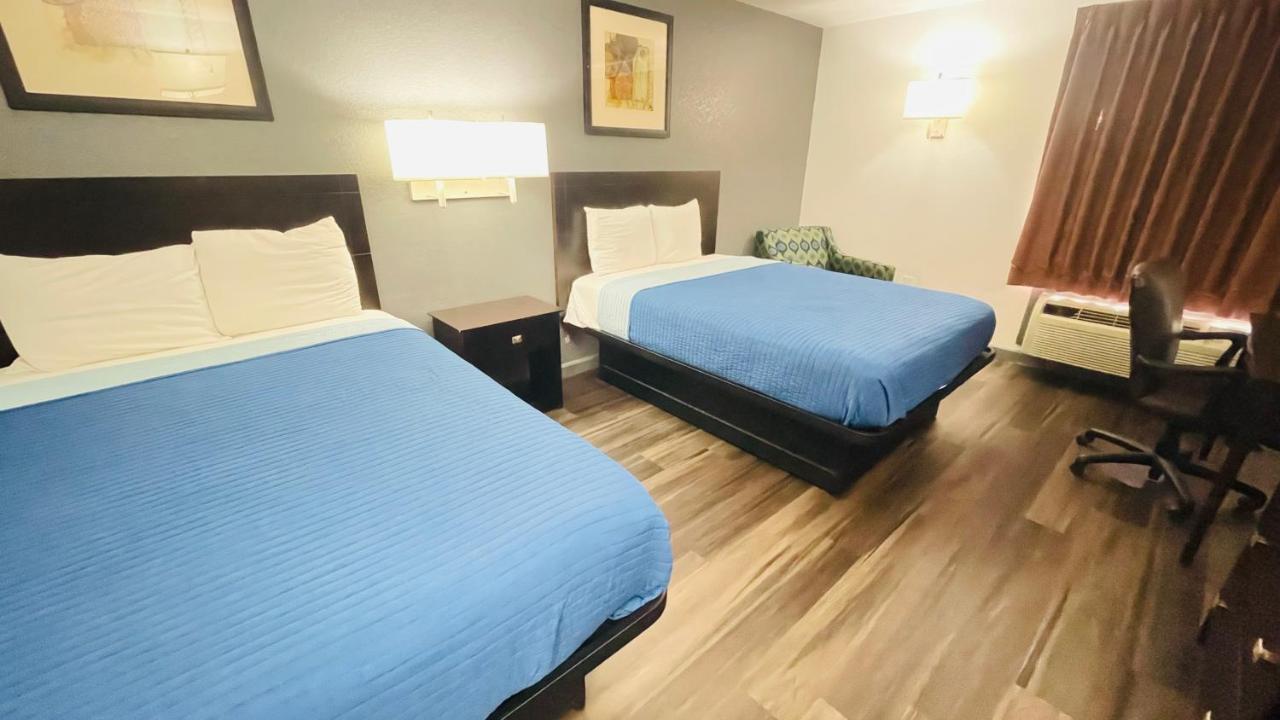 Pinckneyville Inn And Suites Экстерьер фото
