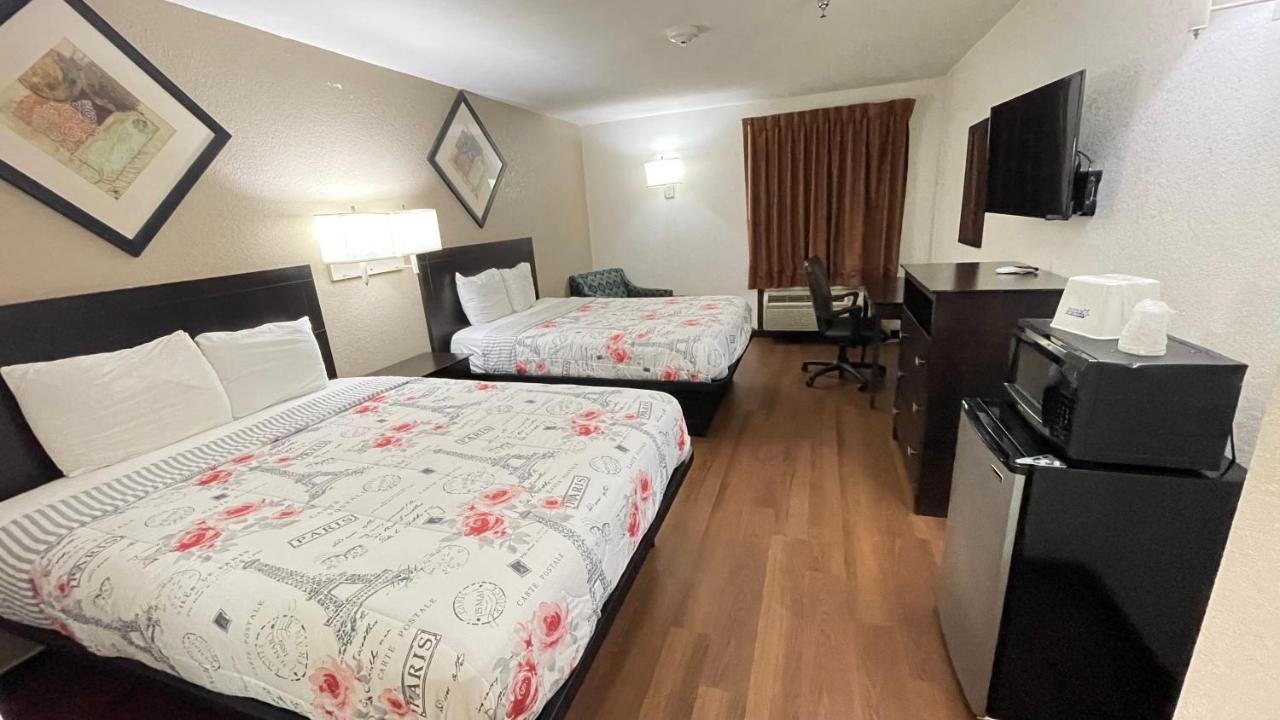 Pinckneyville Inn And Suites Экстерьер фото