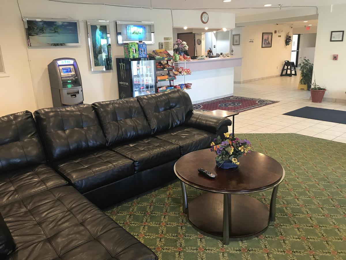 Pinckneyville Inn And Suites Экстерьер фото