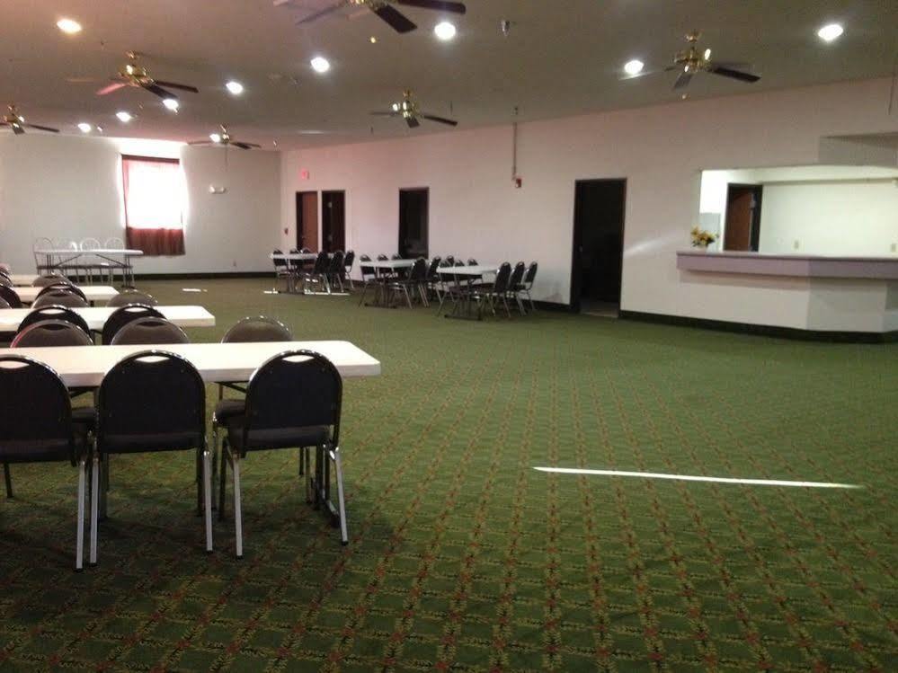 Pinckneyville Inn And Suites Экстерьер фото